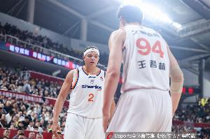 CBA总决赛G2大名单：怀特塞德缺阵 洛夫顿、孙铭徽、王哲林在列