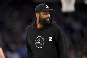 美记：欧文将不会出现在独行侠下赛季揭幕战的大名单中
